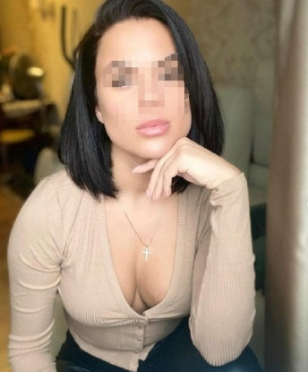 У меня опытная и искусная рука, которая сможет доставить тебе незабываемое удовольствие. Мои услуги направлены на удовлетворение твоих самых сокровенных желаний. Я гарантирую тебе полную конфиденциальность, атмосферу релакса и незабываемый опыт. 🌹 В моей коллекции фото ты найдешь все необходимые инструменты для выбора. У меня есть отзывы от довольных клиентов, которые подтвердят мою профессиональность и заставят тебя вернуться снова и снова. Я жду встречи с тобой, чтобы сделать твои мечты реальностью. Чувственность и страсть - вот что я гарантирую в нашем встрече. Буду рада тебе помочь воплотить все твои фантазии в реальность. Давай создадим вместе незабываемые моменты в Москве. 🌟 Диана
